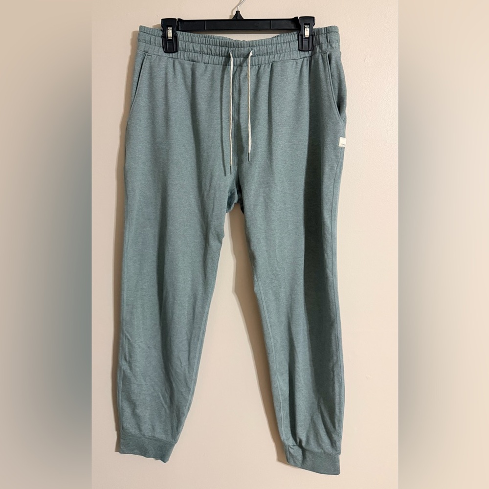 Vuori Performance Jogger in Iron Heather Size Large - Picture 6 of 8